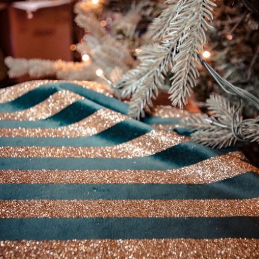 Corredor de mesa Riscas Veludo Verde e Dourado Brilhante