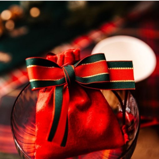 Laços de Tecido Vermelho, Verde e Dourado