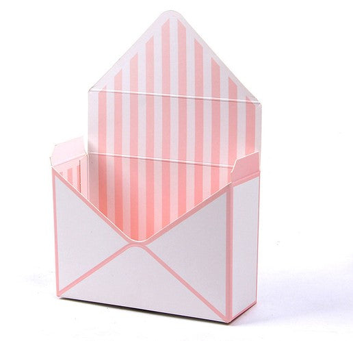Caixa Envelope Branca com Riscas Rosa